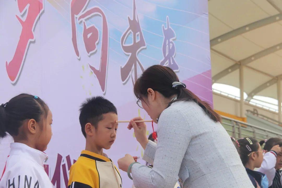 眼明心亮识真伪,手巧心慧创意多打一生肖与警惕虚假宣传-全面释义、构建解答解释落实